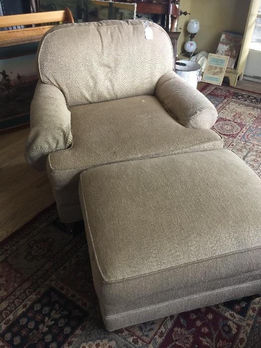 Sitting chair and ottoman 