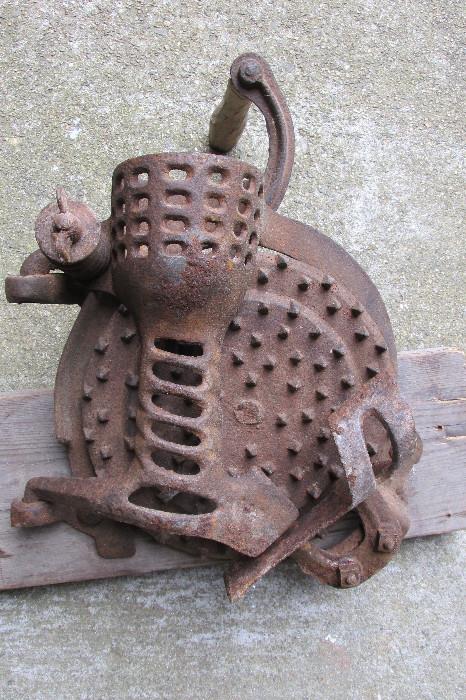 cast iron sheller