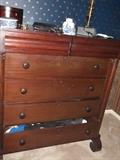 Wood dresser