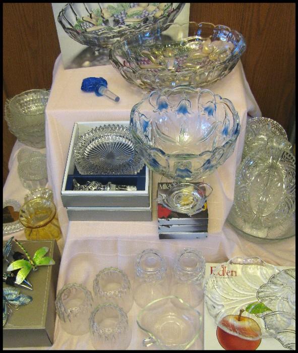 Glassware, bowls, trays, drink glasses. Some new in boxes.