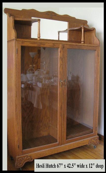 Hutch with shelves and mirror