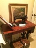 Vintage Singer sewing machine; sewing kit