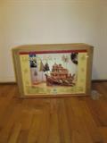 Noah's Ark display (New in Box)                                                                                      Giraffe room---beanie babies---Toys---Stuffed Animals  Games