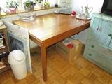 Kitchen---Great table