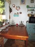 Kitchen---Great table