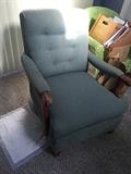 Sitting chair/rocker