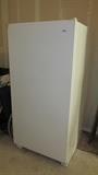 UPRIGHT FREEZER