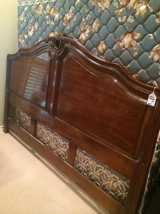 Exceptional beautiful Century king bed