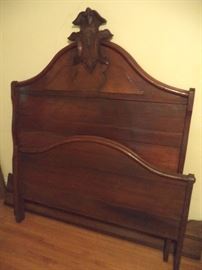 Victorian Bed w/Side Rails