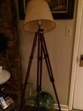 WESTERN DECORE TRIPOD LAMP