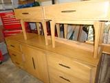 KROEHLER DRESSER WITH 2 NIGHT STANDS & BED