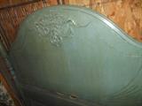 Antique full bed w/footboard