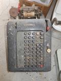 Corona adding machine