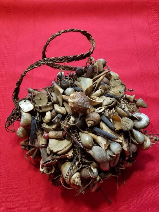 Oceanic Collectible...Papua New Guinea Ceremonial Bag - Old Bilum bag. Yangoou area. 
