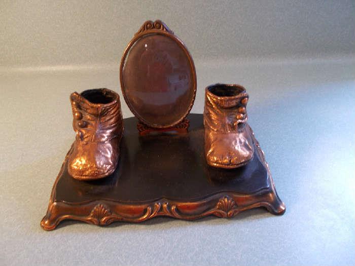VINTAGE Bronzed Baby Shoes & Photo Fame - Precious!!!!!