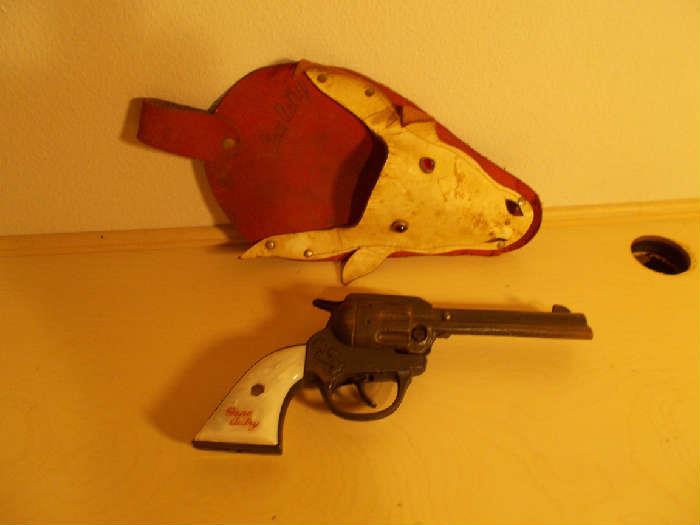 VINTAGE Gene Autry Cap Gun & Holster - sold as a set - FABULOUS FIND!!!!!