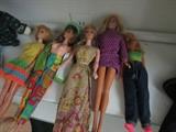 DOLLSBarbies