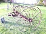 EXCELLENT CONDITION ANTIQUE TRACTOR RAKE