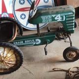 BIG 4 CHAIN DRIVEN KIDS TRACTOR