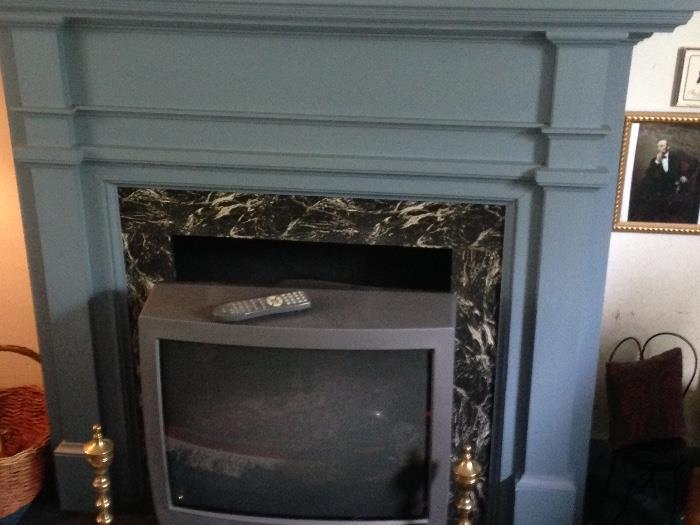 Top Quality Fire Place Mantel Just Pick it Up & Cary It Away