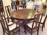 walnut Queen Anne dinning set