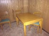 Table 4 chairs