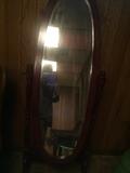 Stand mirror