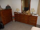 Bassett dressers,mirror,nice set!!