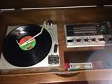 console stereo guts