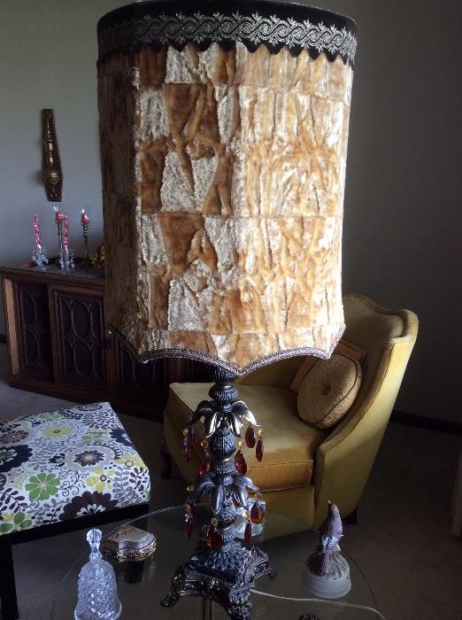 Unique mosaic style lamp