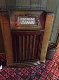 Antique Philco record player/radio