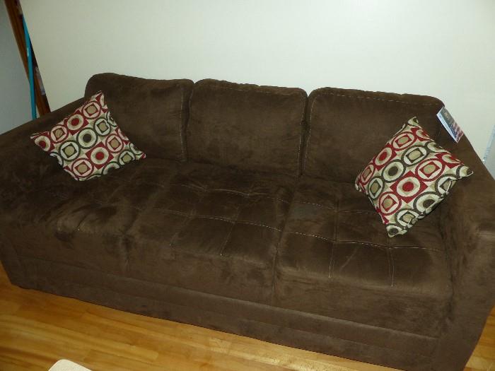 Mid Week Mid Century Estate Sale in Nashua, NH starts on 5/18/2016