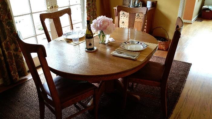 antique oak dining set - round table with 2 leaves....four chairs
