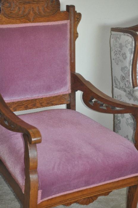 ANTIQUE OCCASIONAL CHAIR