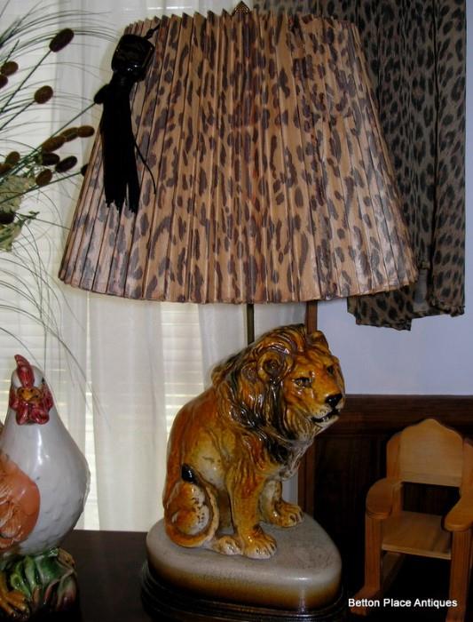 Lion Lamp contemporary