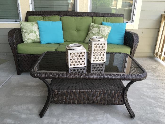 There is a nice five piece patio set 