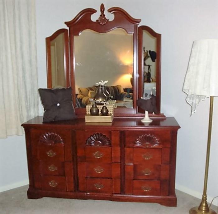 GORGEOUS DRESSER WITH SWIVEL MIRRORS - WE HAVE THE MATCHING NIGHT STANDS