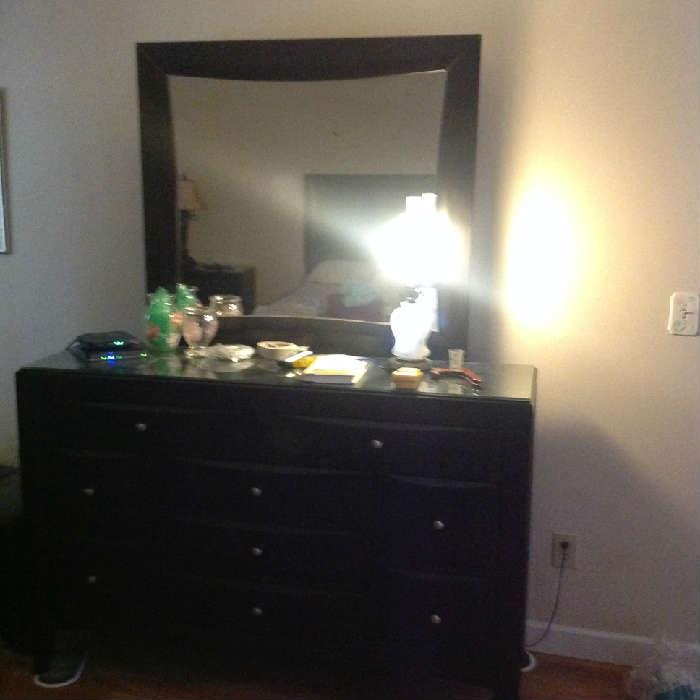 Dresser / Mirror $ 280.0