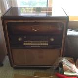 Brunswick radio consule