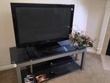 2010 Panasonic Flat Screen TV and DVD Player 