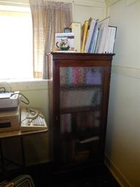 Vintage Mahogany Cabinet with Transfer Glass Door