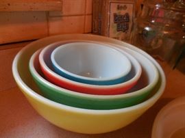 Pyrex Primary Color Mixing Bowls