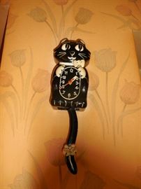 RE Pro Felix the Cat, Clock