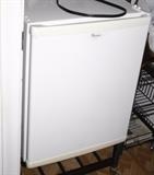Whirlpool Dorm Size Refrigerator 
