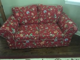 Very nice floral loveseat