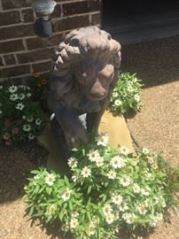 Very heavy pair of concrete lions