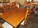 Thomasvile Dinning Table and 6 Chairs 