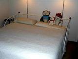 Trundle bed