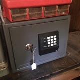 Small key/combination safe