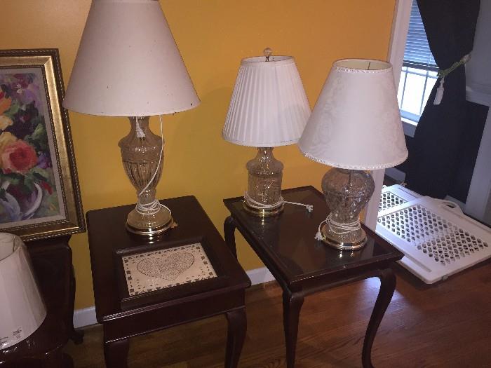 Assorted lamps and end tables